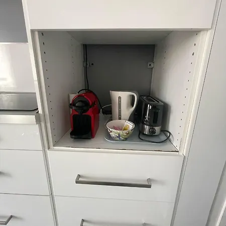 & Cosy, Charcot- Wifi - Lave Linge - Balcon - Parking Appartement